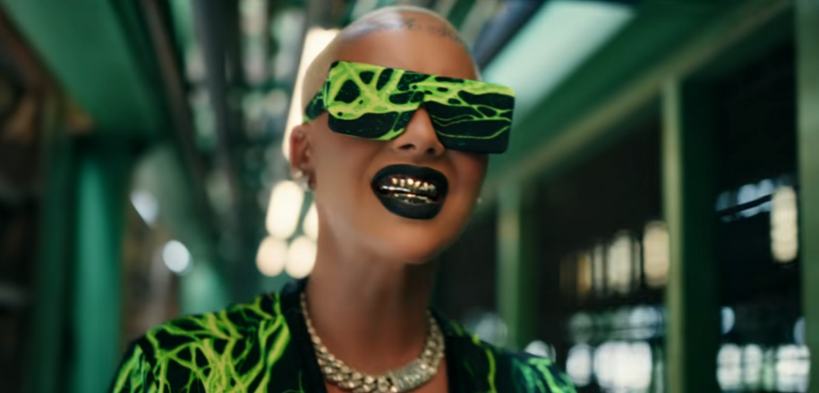 Amber Rose Allegedly Starts Rap Beef With Masturbation Pics Fleshbot